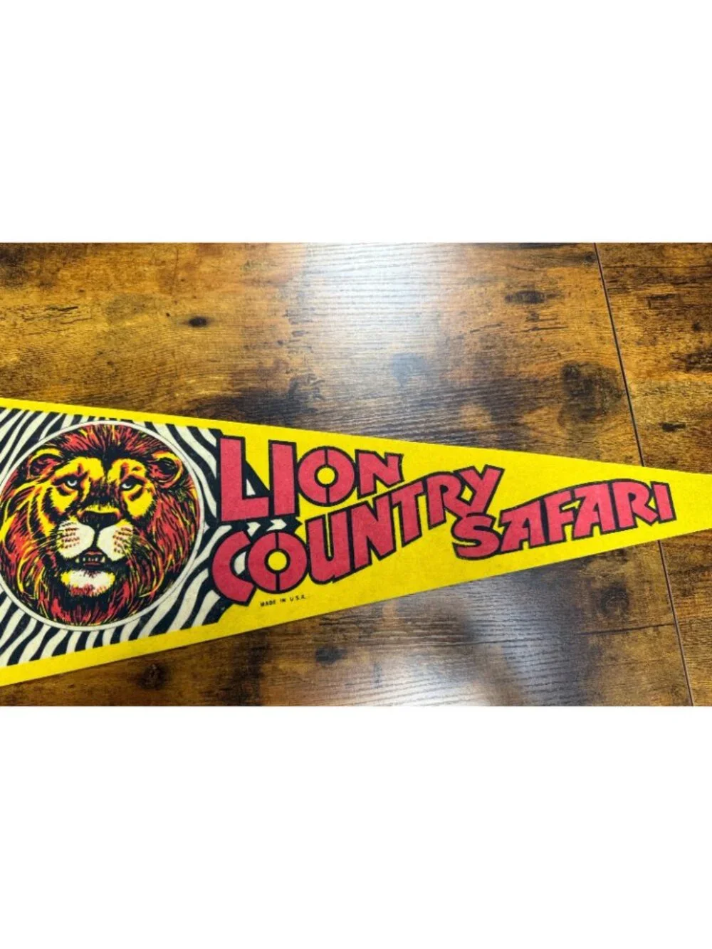 N/A vintage lion